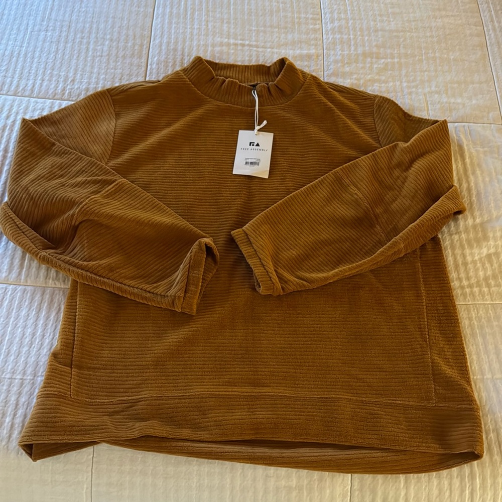 New never worn sweater